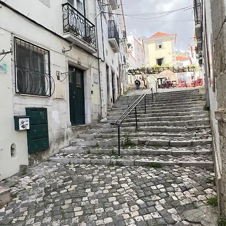 Alfama Apartments São Crispim-3